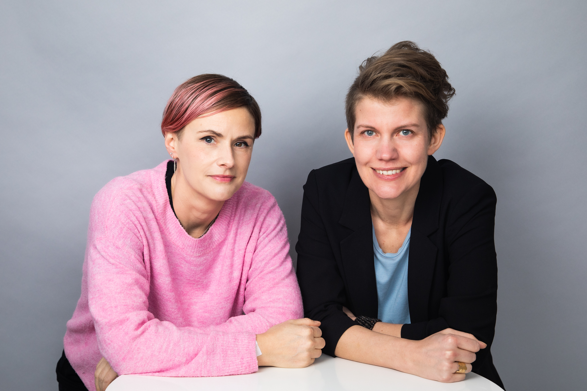 Bil dpå Ottars chefredaktörer, Carolina Hemlin och Ida Måwe